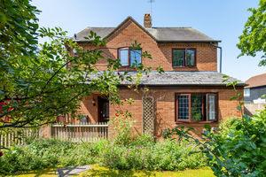 Front Aspect- click for photo gallery